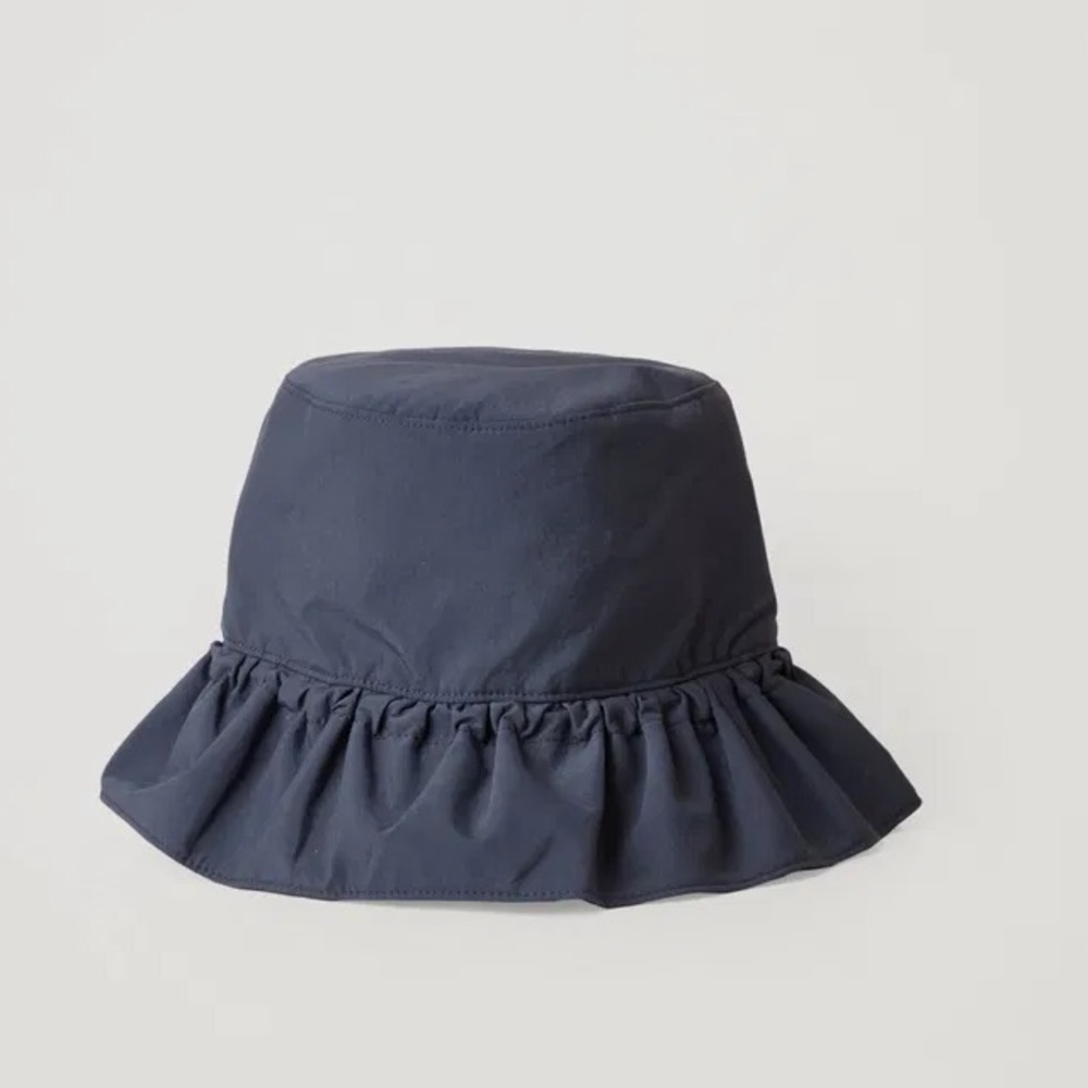 COS Recycled Polyamide Ruched Bucket
Hat - Picture 8 of 10